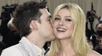 El primer posado como marido y mujer de Brooklyn Beckham y Nicola Peltz en la MET Gala 2022