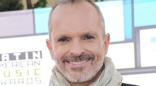 Miguel Bosé supervisa el rodaje de la serie sobre su vida