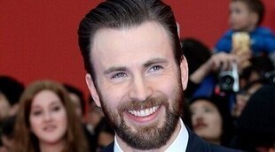 Chris Evans, dispuesto a tener una cita con Shakira tras su ruptura con Piqué: "Es espectacular"