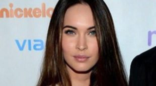 Megan Fox luce sus curvas sobre la alfombra roja después de ser madre a finales de septiembre