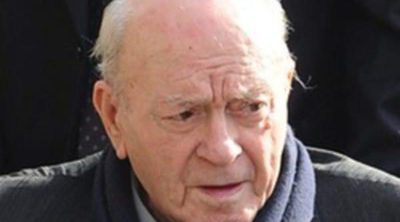 Emilio Butragueño y Florentino Pérez apoyan a Alfredo Di Stéfano en la capilla ardiente de su hija Nanette Norma