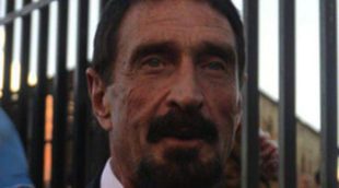 John McAfee aterriza en Miami tras ser deportado de Guatemala