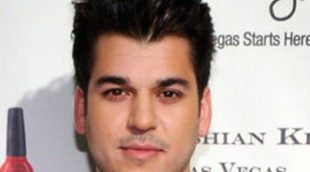 Rob Kardashian 'critica' a sus hermanas Kim y Kourtney por tener hijos antes de casarse