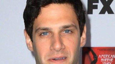 Justin Bartha encuentra el amor en Lia Smith