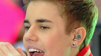 Justin Bieber se hace un nuevo tatuaje en honor a su madre Pattie Mallette