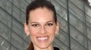 Hilary Swank anuncia que está embarazada de mellizos a los 48 años