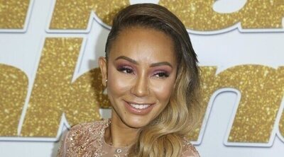 Mel B, de las Spice Girl, se compromete con su pareja con un anillo de 100.000 libras