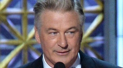 Alec Baldwin demanda a cuatro miembros de 'Rust' en busca de limpiar su imagen