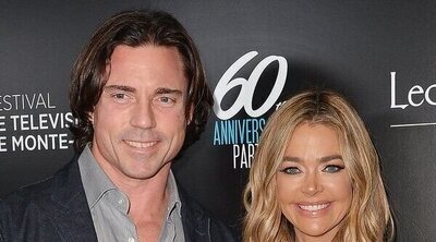 Denise Richards y su marido, tiroteados cuando iban en su coche en Los Ángeles