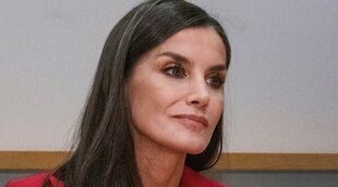 La Reina Letizia, todo al rojo en la reunión sobre el español previa a la inauguración del Cervantes en Los Angeles