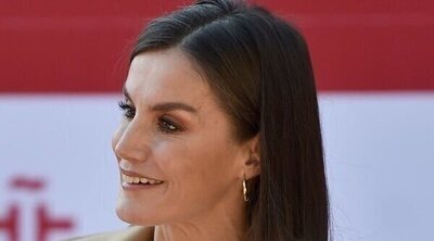 La complicidad de la Reina Letizia con el mundo de la cultura en Los Angeles: Cervantes, María Valverde y Kate del Castillo