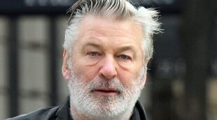 Alec Baldwin será acusado de homicidio involuntario por la muerte de la directora de fotografía de 'Rust'