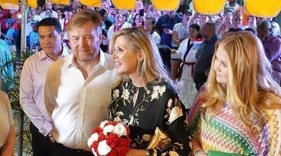 Máxima de Holanda sorprende con su ritmo bailando en su divertida despedida de Aruba junto a Guillermo Alejandro y Amalia