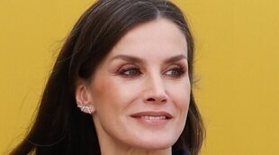 La cercanía de la Reina Letizia al intentar ayudar al presentador de unos premios tras un lapsus: "¿Estás bien?"