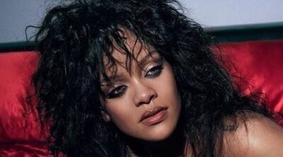 Rihanna posa por primera vez con su hijo tras regresar a los escenarios y confirmar su segundo embarazo