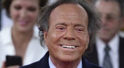 Julio Iglesias defiende a Isabel Preysler: "Es profundamente injusto cómo se están comportando con ella"