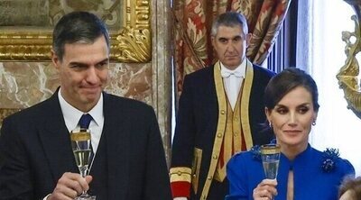 La larga y seria conversación de Letizia y Pedro Sánchez en el cumpleaños de la Princesa Leonor: esto fue de lo que hablaron