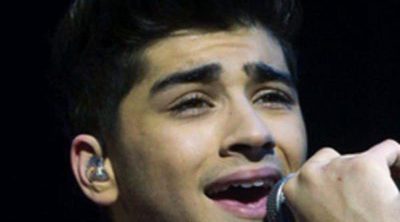 Zayn Malik acude a los estudios de grabación con el resto de One Direction con una mano vendada