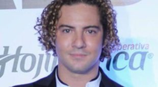 David Bisbal y Elena Tablada se ven las caras para tratar asuntos relaciones con su hija Ella