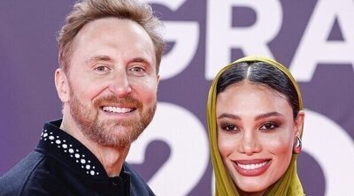 David Guetta anuncia que será padre con Jessica Ledon en los Grammy Latinos 2023