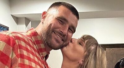 Travis Kelce habla en profundidad sobre su romance con Taylor Swift: "Alguien me hizo de Cupido"