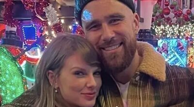 Taylor Swift y sus padres pasan la Navidad en casa de Travis Kelce junto a su padre