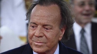 Julio Iglesias, retenido en el aeropuerto de Punta Cana por el contenido de su maleta