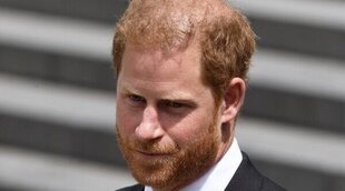 El Príncipe Harry visitó al Rey Carlos III en Clarence House durante 45 minutos y se quedó a dormir en un hotel