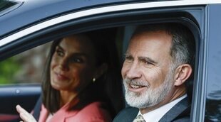 Los Reyes Felipe y Letizia visitan a la Reina Sofía en el hospital y cuentan cómo está