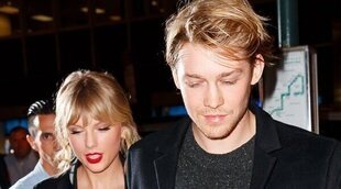 Joe Alwyn se sincera sobre la la "larga y comprometida" relación con Taylor Swift y su ruptura: "Es algo difícil de navegar"