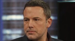 Ben Affleck revela el motivo por el que siempre se muestra serio ante los flashes: "Es mi cara descansada"