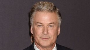 Se anula el juicio contra Alec Baldwin por la muerte Halyna Hutchins en el rodaje de 'Rust' y queda libre de todos los cargos