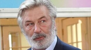 Alec Baldwin se pronuncia por tras quedar en libertad sin cargos por la muerte de la directora de fotografía de 'Rust'