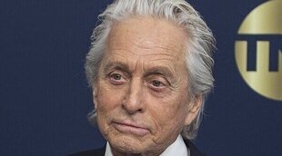 Michael Douglas celebra su 80 cumpleaños de forma anticipada entre bailes regionales y gastronomía mallorquina