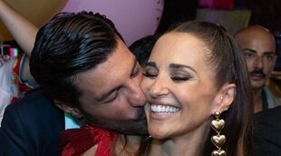 Paula celebra su cumpleaños al ritmo de Juan Magán, en Marbella y bien rodeada