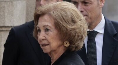 La Reina Sofía arropa a sus sobrinos Gómez-Acebo tras la muerte de Juan Gómez-Acebo