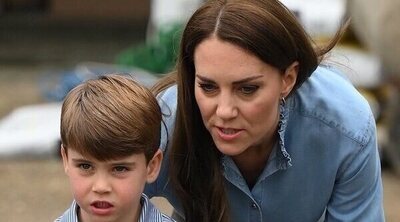 La reaparición de Kate Middleton junto a sus hijos y al Príncipe Guillermo en una guerra de pistolas de agua