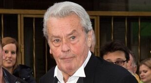 La familia de Alain Delon se niega a sacrificar a su perro para cumplir su deseo