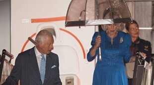 Sídney se tiñe de azul para dar la bienvenida a los Reyes Carlos III y Camilla en su gira internacional