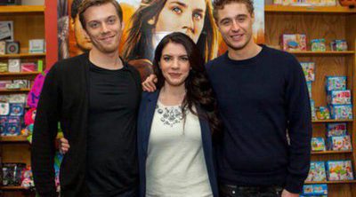 Max Irons, Jake Abel y Stephenie Meyer atienden a los fans de 'The Host' ('La huésped') en Chicago