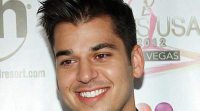 Rob Kardashian, multado por conducir con cristales tintados por Los Ángeles