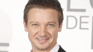 Jeremy Renner vuelve al rodaje de lo nuevo de David O. Russell con Jennifer Lawrence tras ser padre