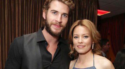 Liam Hemsworth y Elizabeth Banks presentan 'Los Juegos del Hambre: En llamas' en la CinemaCon 2013