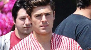 Zac Efron presume de pectorales bajo una bata de rayas en el rodaje de 'Townies'