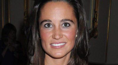 Pippa Middleton muestra su lado caritativo inaugurando un centro para niños sordos