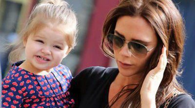 Victoria y David Beckham presumen de familia en París junto a Brooklyn, Romeo, Cruz y Harper Seven