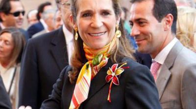 La Infanta Elena acude a la Corrida de la Prensa acompañada por Carlos García Revenga