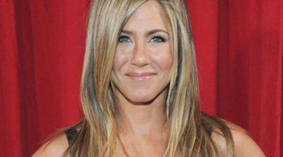 Jennifer Aniston no invitará a su madre a su boda con Justin Theroux