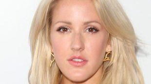 Ellie Goulding y Jeremy Irvine se conjuntan para ir a un concierto benéfico en Londres