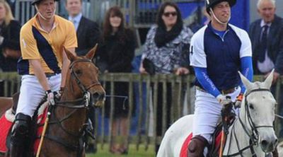 Los Príncipes Guillermo y Harry, solidarios en un partido de polo benéfico en Gloucestershire